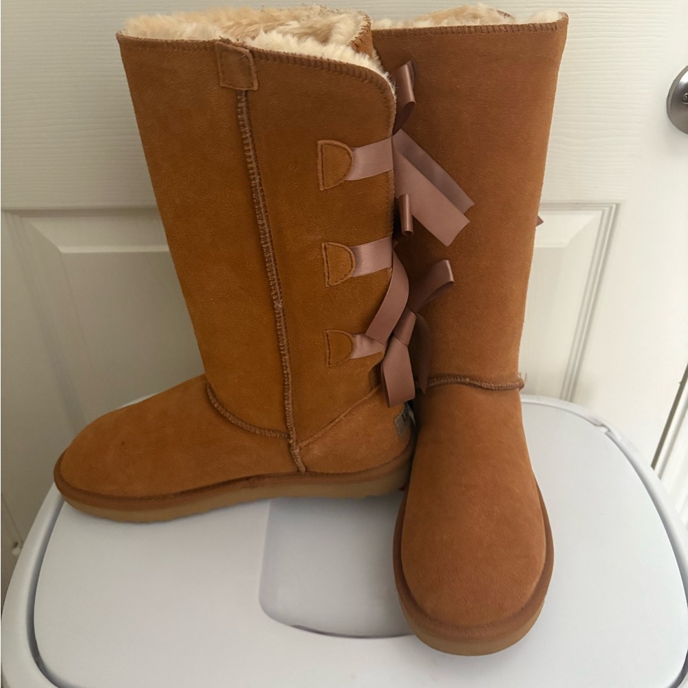 UGG Women’s Bailey Bow Tall II Chestnut Boots